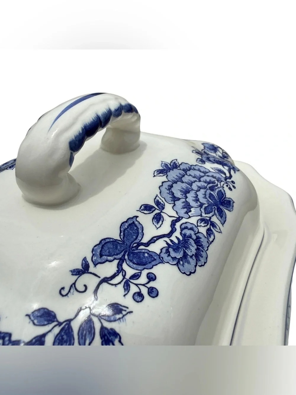Vintage Blue White Chinoiserie Soup Tureen Ladle Lidded Serving Bowl Floral